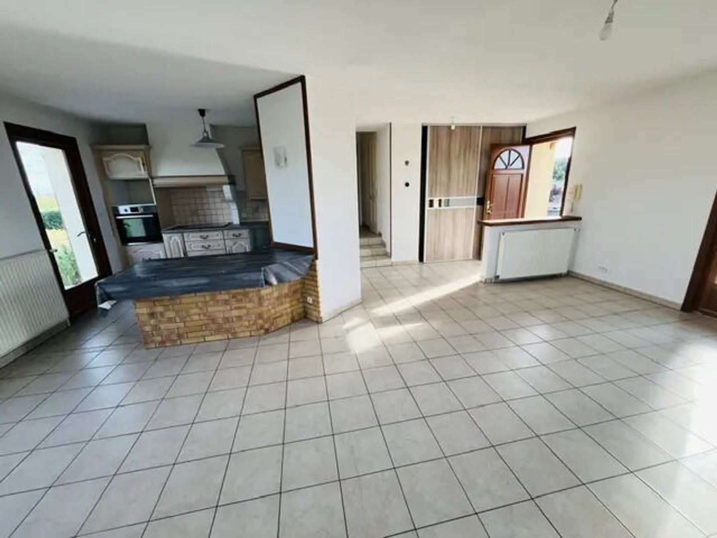 A VENDRE MAISON 5 CHAMBRES OUCHES 42155