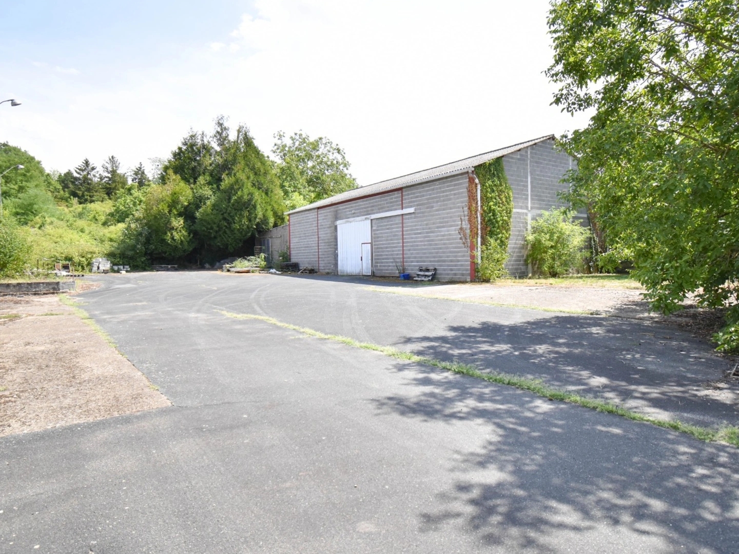 Commerce 9 pièces 850 m²