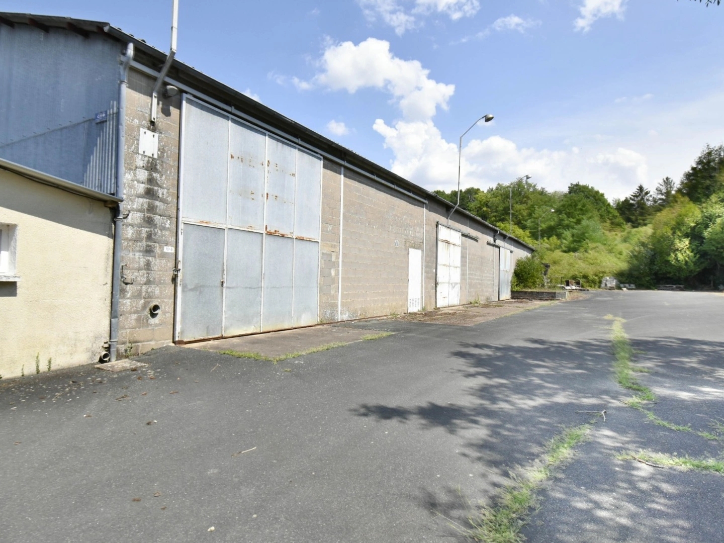 Magasin à vendre - 9 pièces - 850m2 - Saint-Romain-Sur-... (41140)