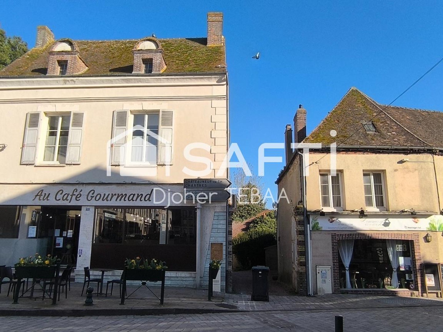 Ensemble immobilier mixte