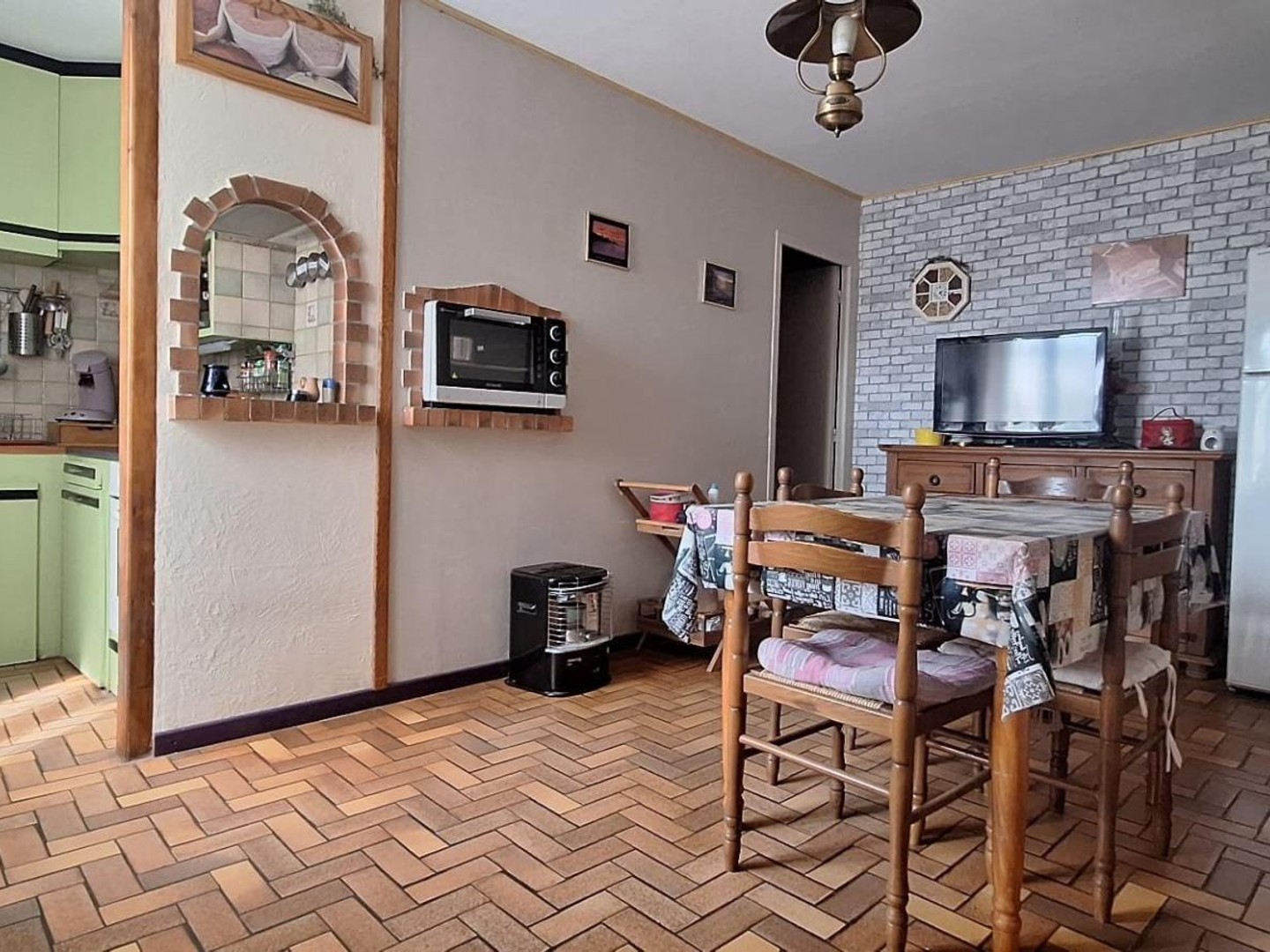 Maison avec confort moderne dans un cadre calme à Lavaveix-les-Mines