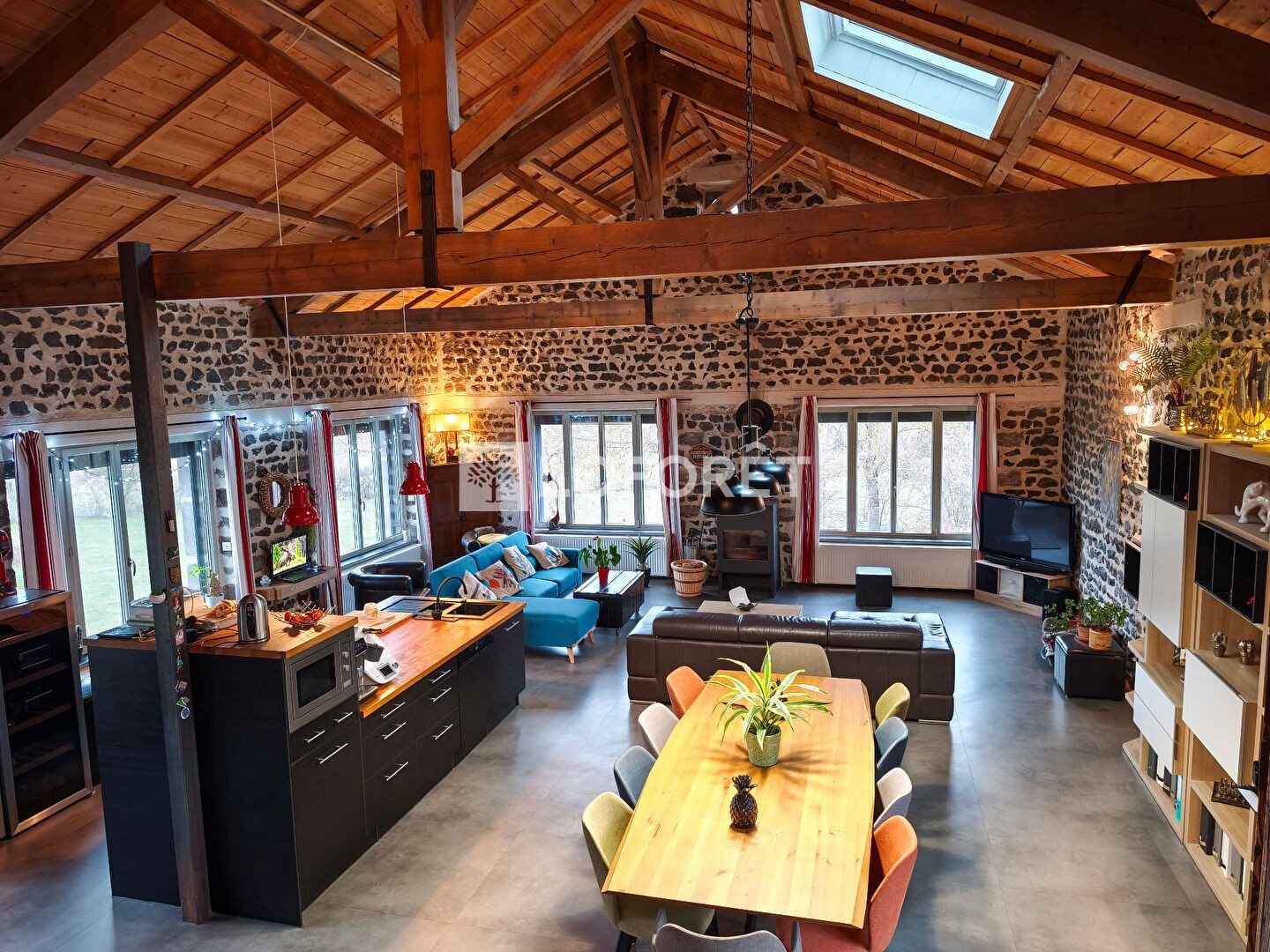 Maison 13 pièces 367 m²