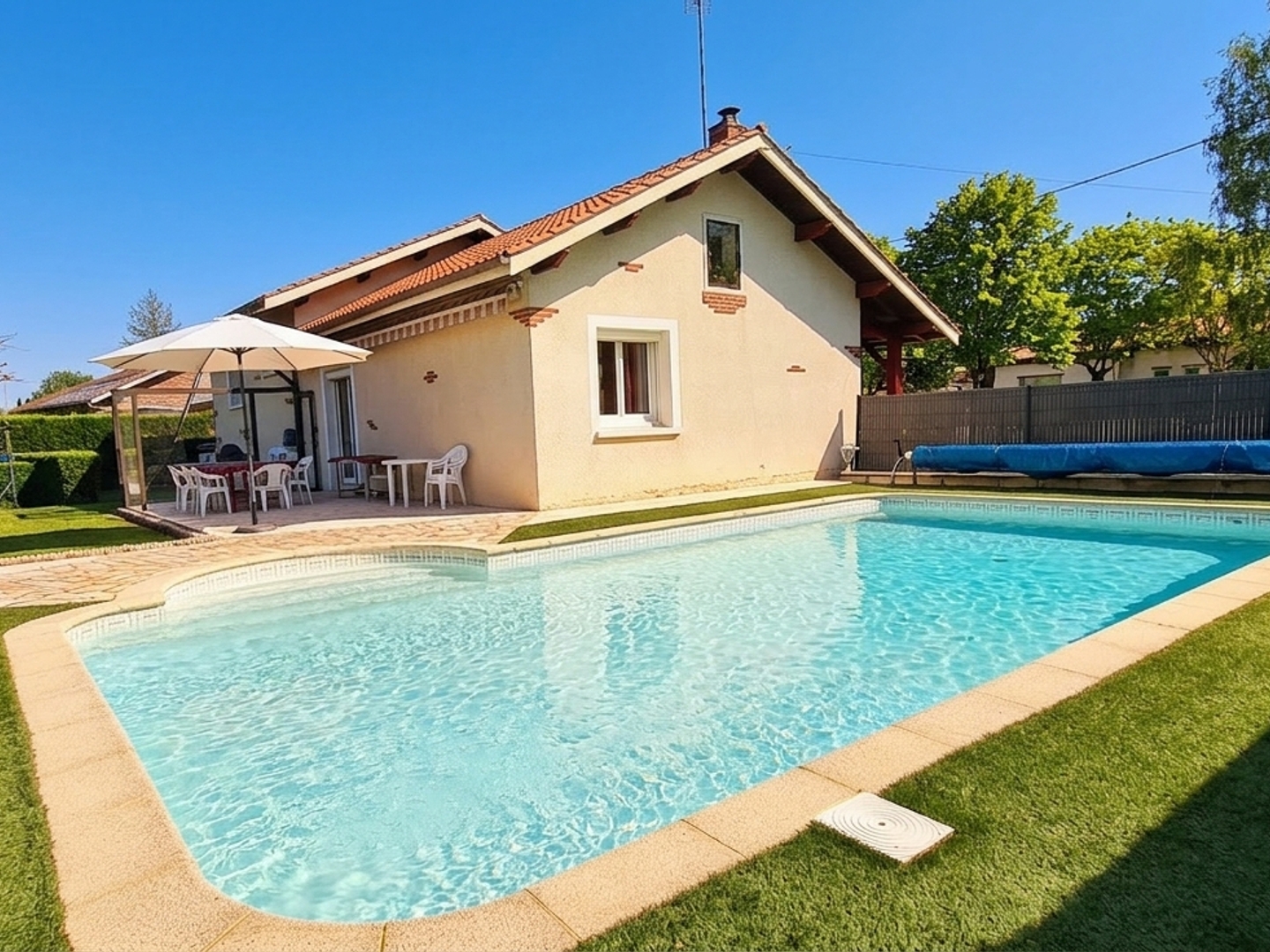 Maison à vendre - 4 pièces - 102m2 - Meillonnas (01370)