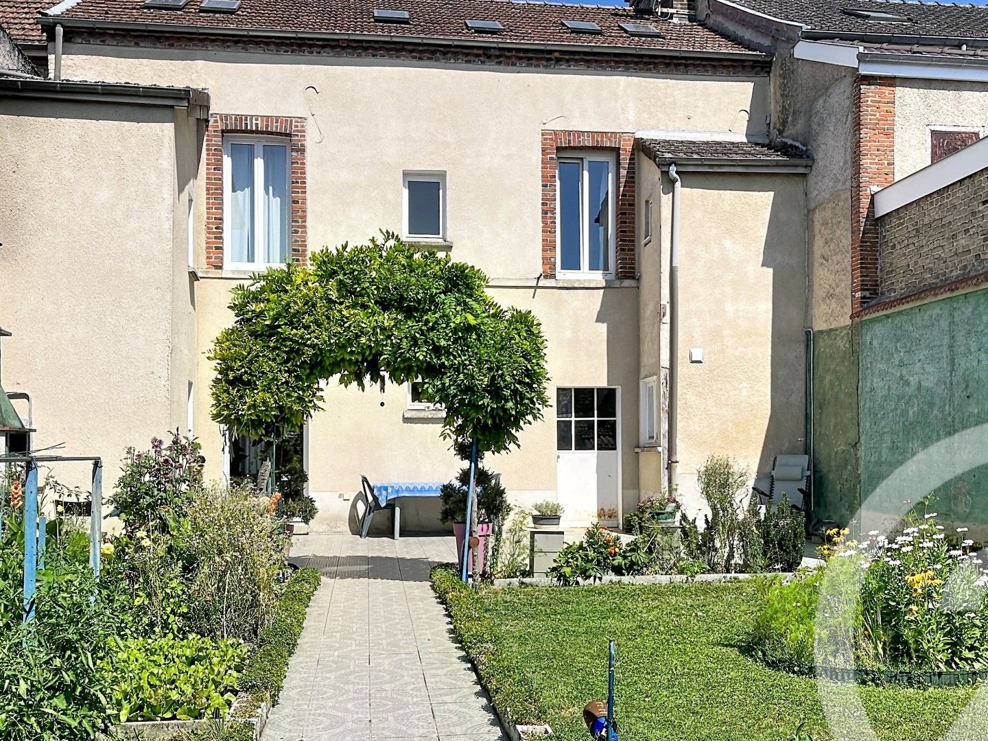 Maison à vendre - 5 pièces - 158m2 - Épernay (51200)