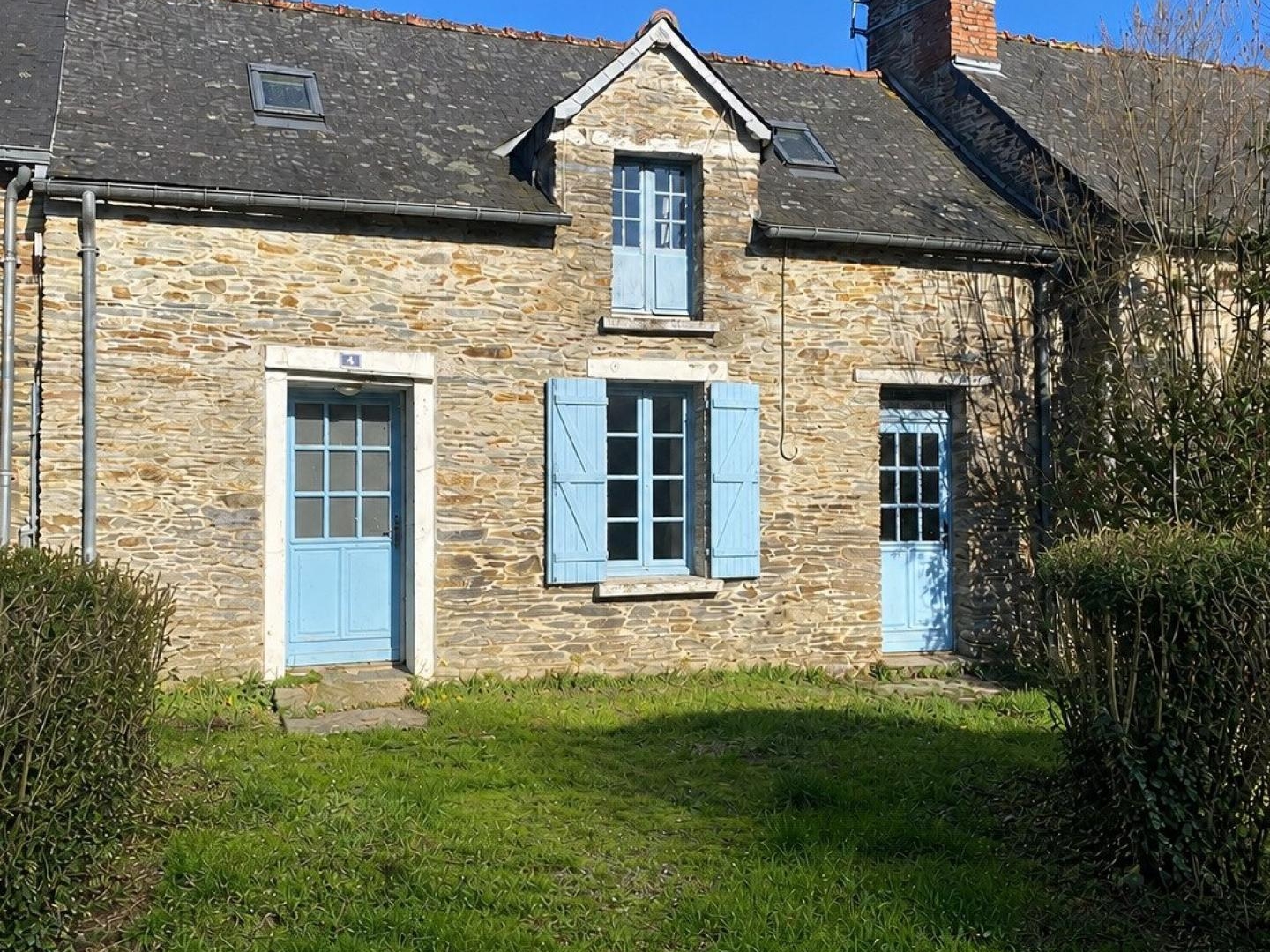 Maison de bourg avec jardin, T4, Sainte Anne sur Vilaine