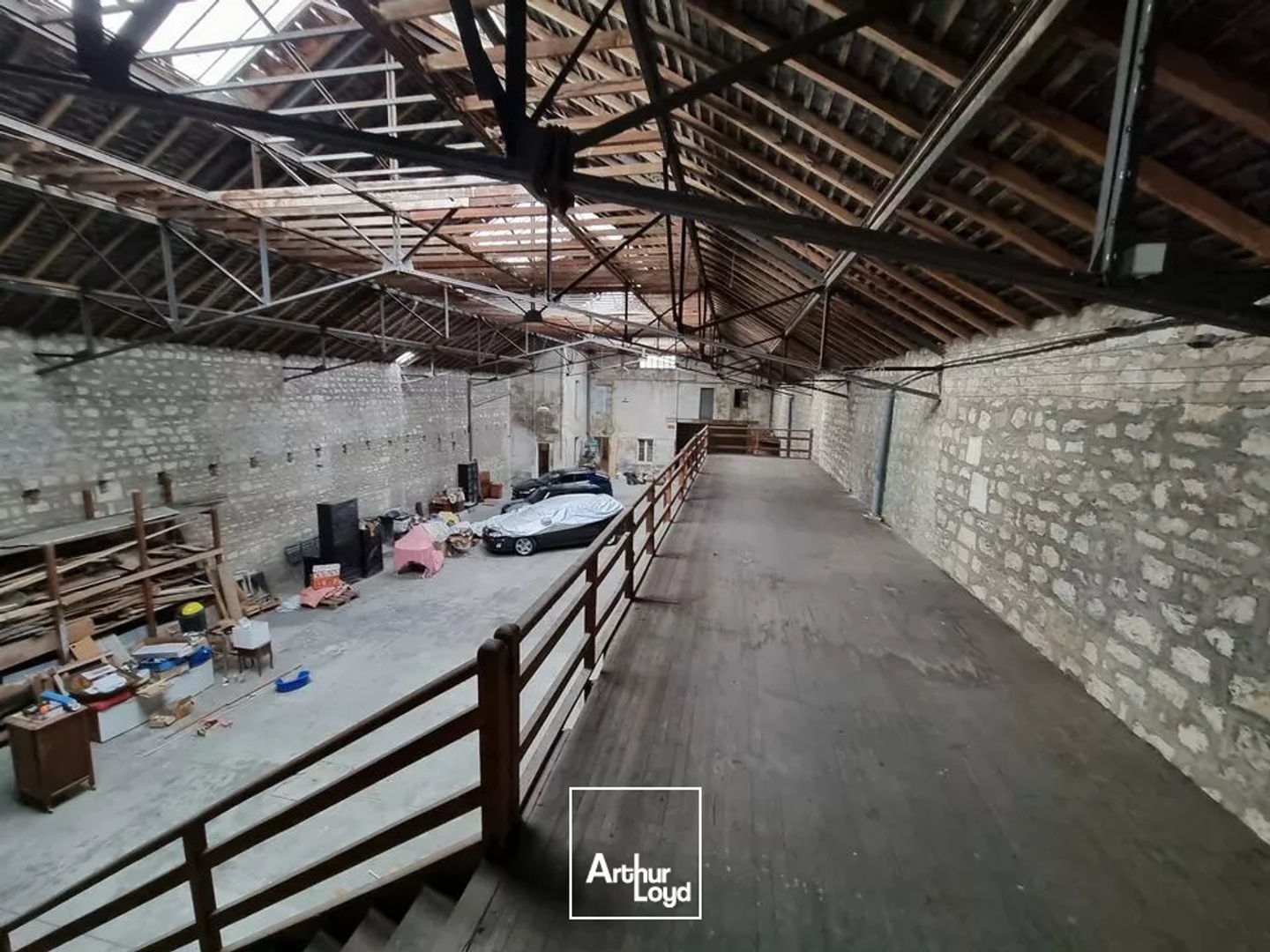 Locaux à vendre - 507m2 - Niort (79000)