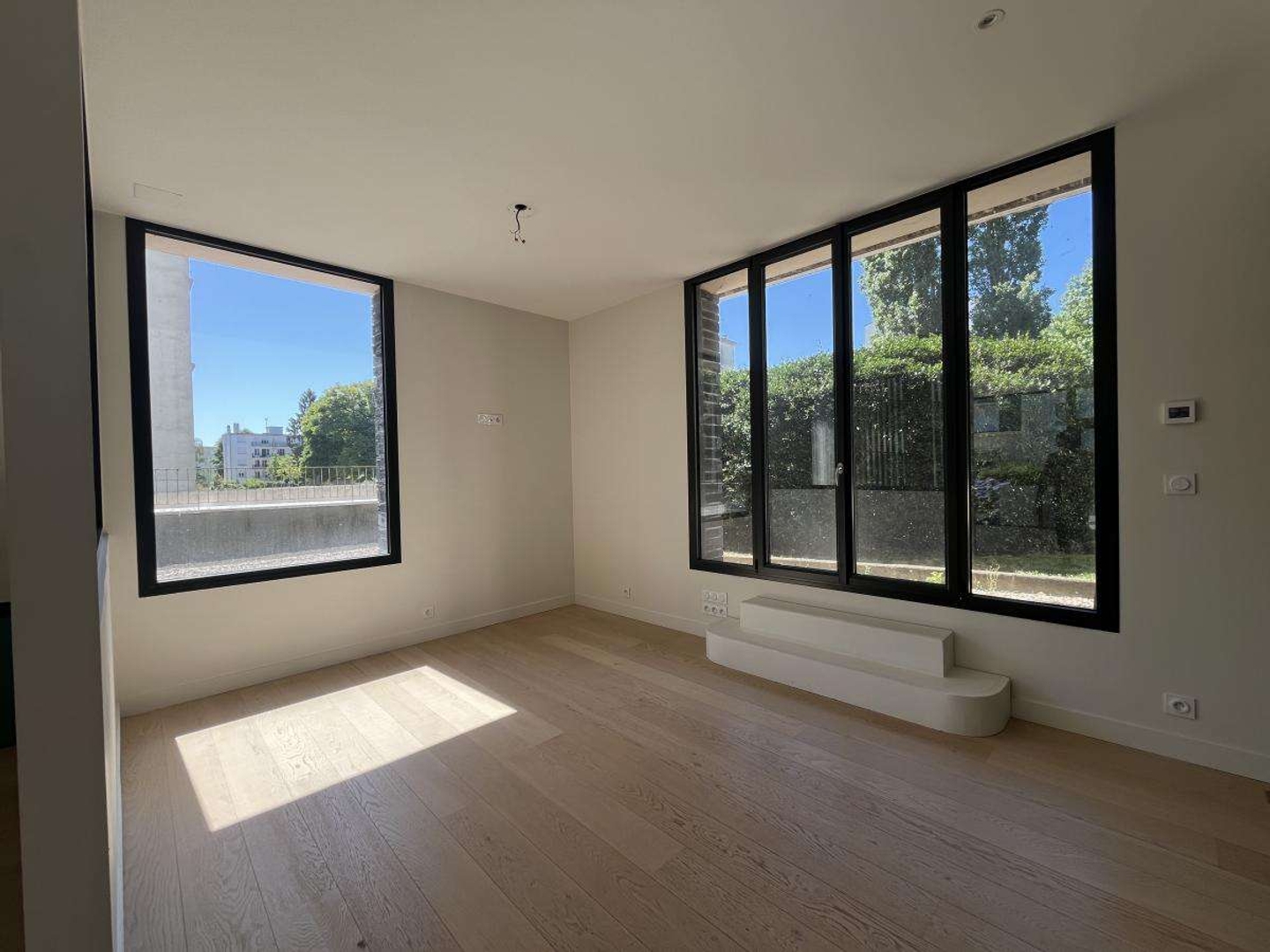 Local 112 m²