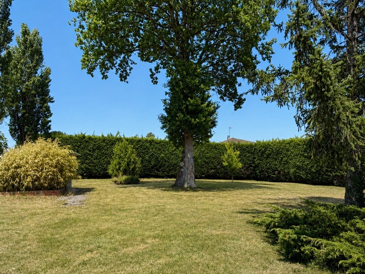 Maison à vendre - 10 pièces - 254m2 - Saint-Dizier (52100)