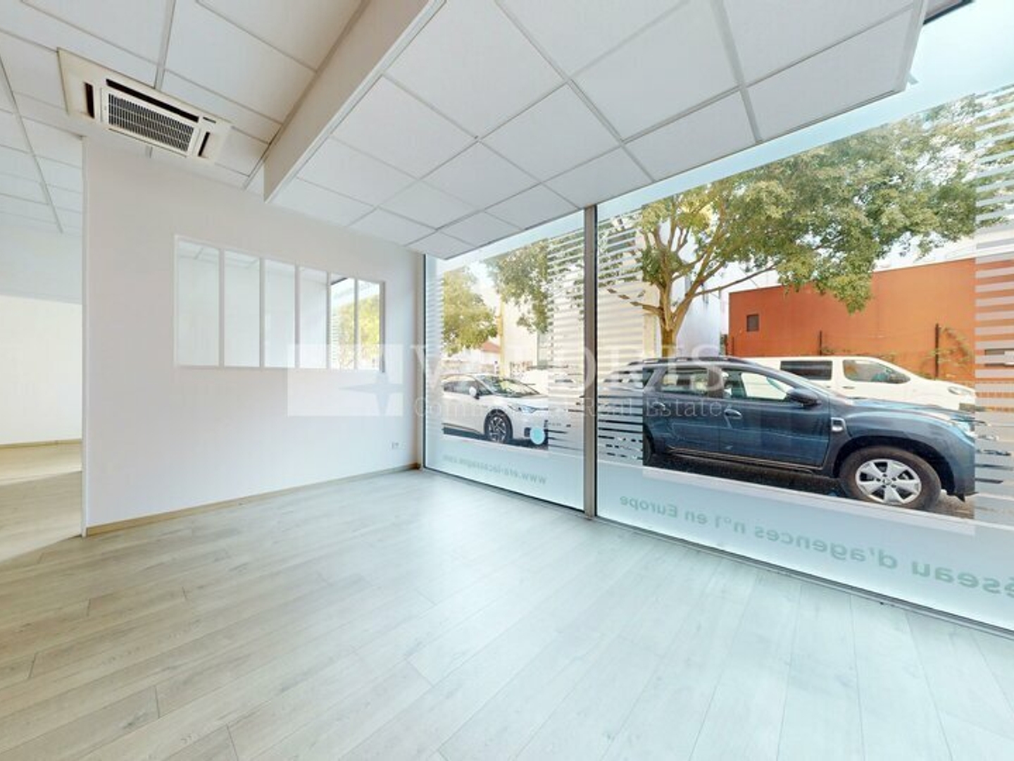 BUREAUX A VENDRE