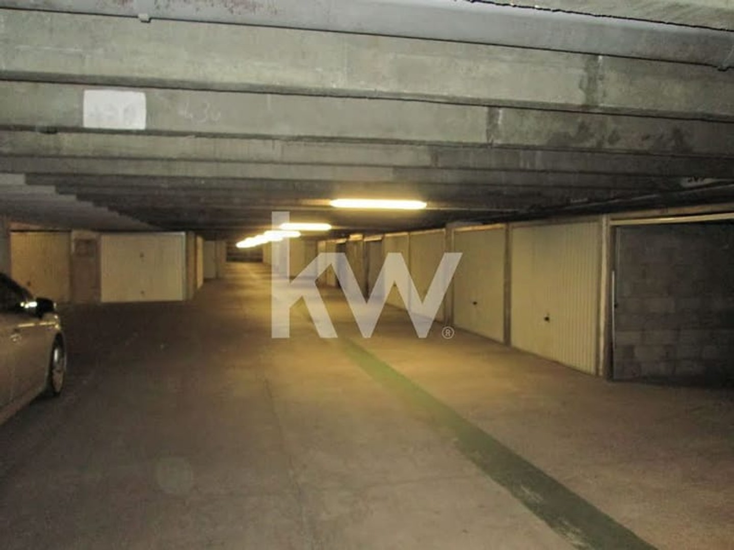 Parking 14 m²