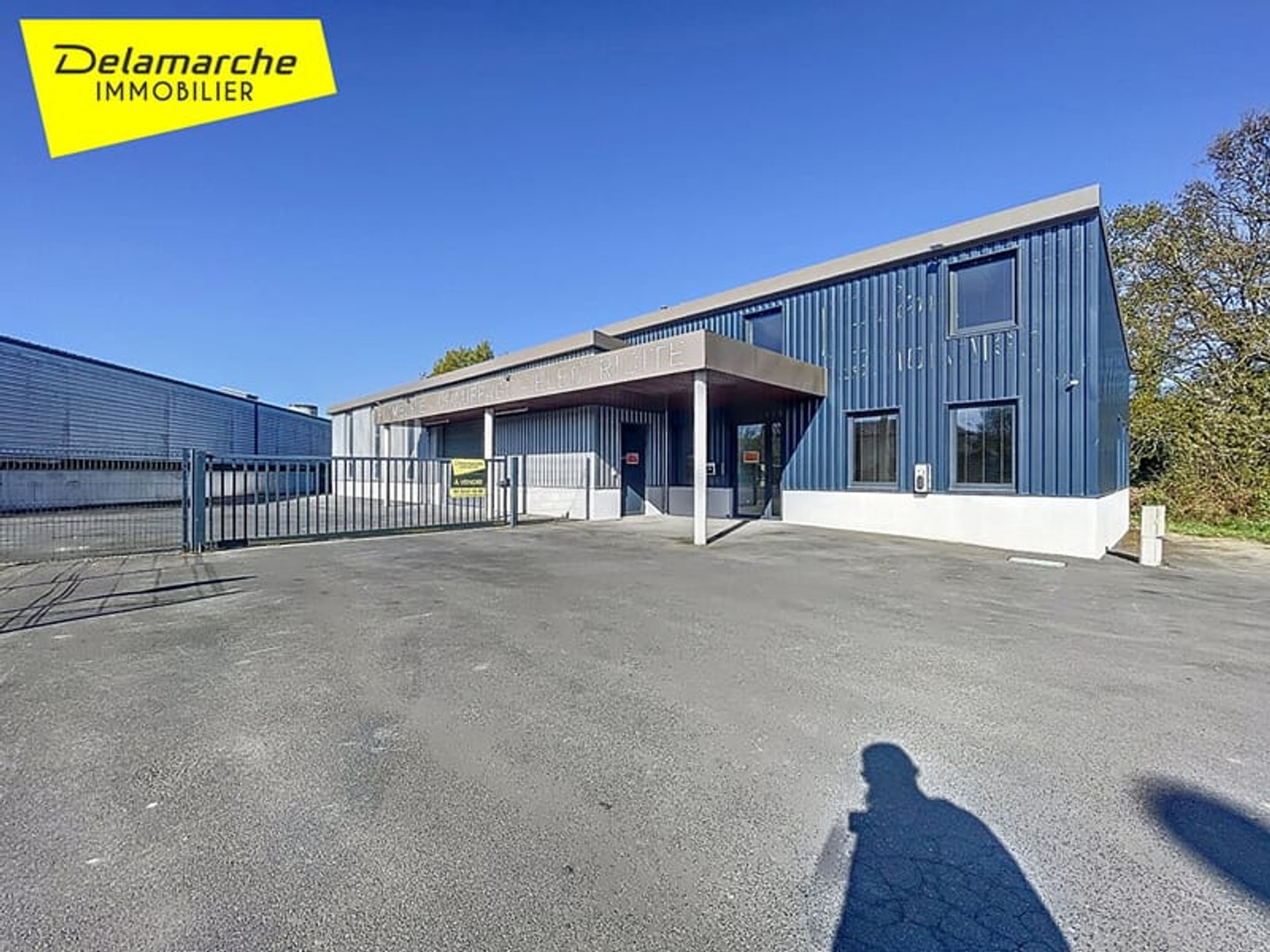 Bâtiment et bureau à VENDRE HAMBYE prix hors TVA