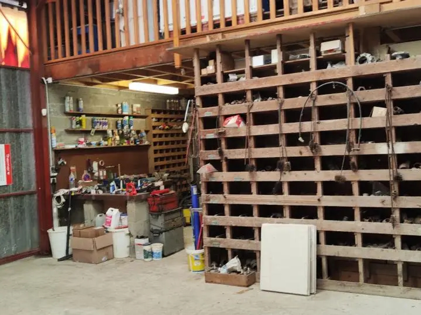 Parking / garage / box à vendre - 445m2 - Saint-Paterne-Racan (37370)