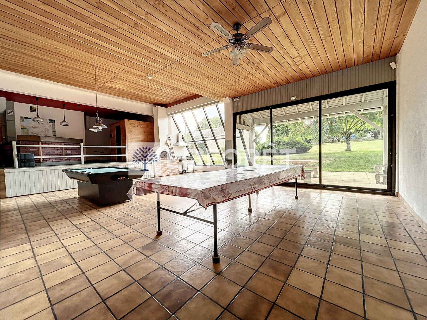Maison à vendre - 7 pièces - 200m2 - Saint-Pardoux-Sou... (79310)