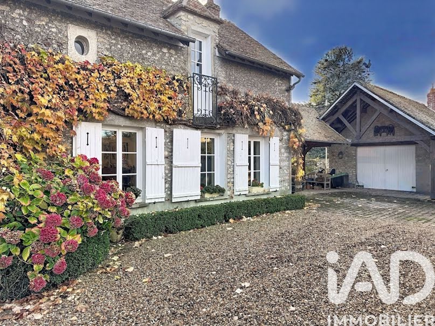 Maison à vendre - 10 pièces - 265m2 - Bréval (78980)