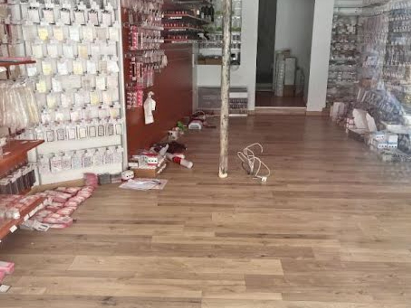 Magasin à vendre - 1 pièce - 65m2 - Moulins (03000)