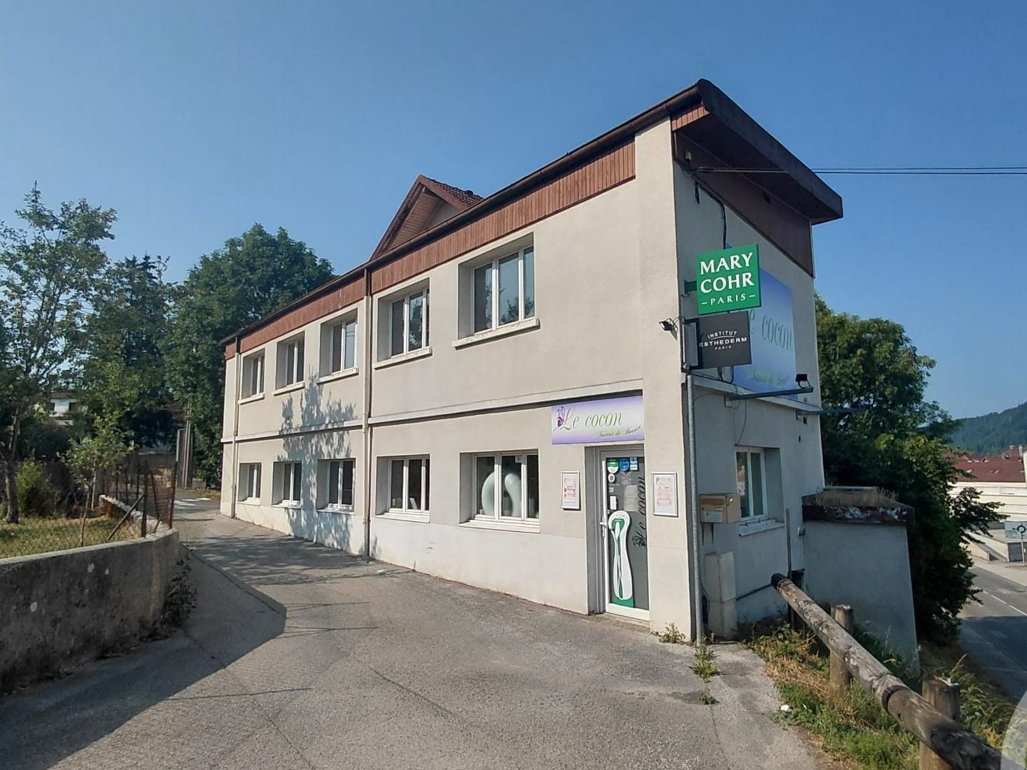 Immeuble à vendre - 460m2 - Morteau (25500)