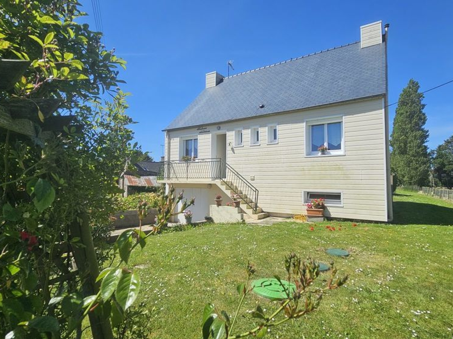 Maison de 92 m² sur 2000 m² de trerrain, au calme