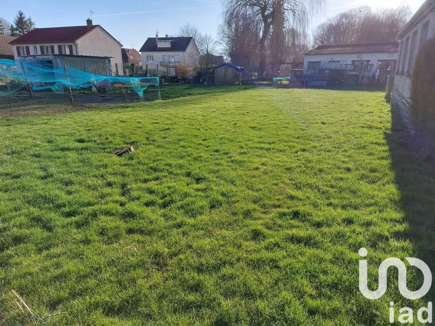 Terrain 772 m²