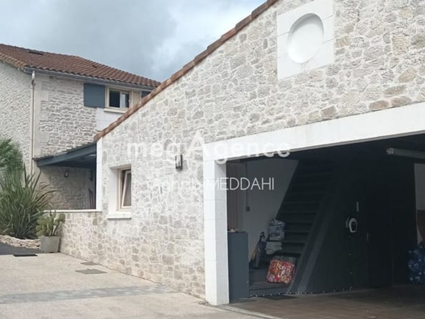 Maison à vendre - 8 pièces - 201m2 - Saujon (17600)