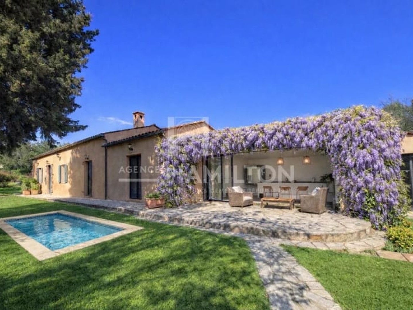 Maison rénovée 129 m² - Prestations haut de gamme - Entre Grasse et Plascassier - Calme absolu