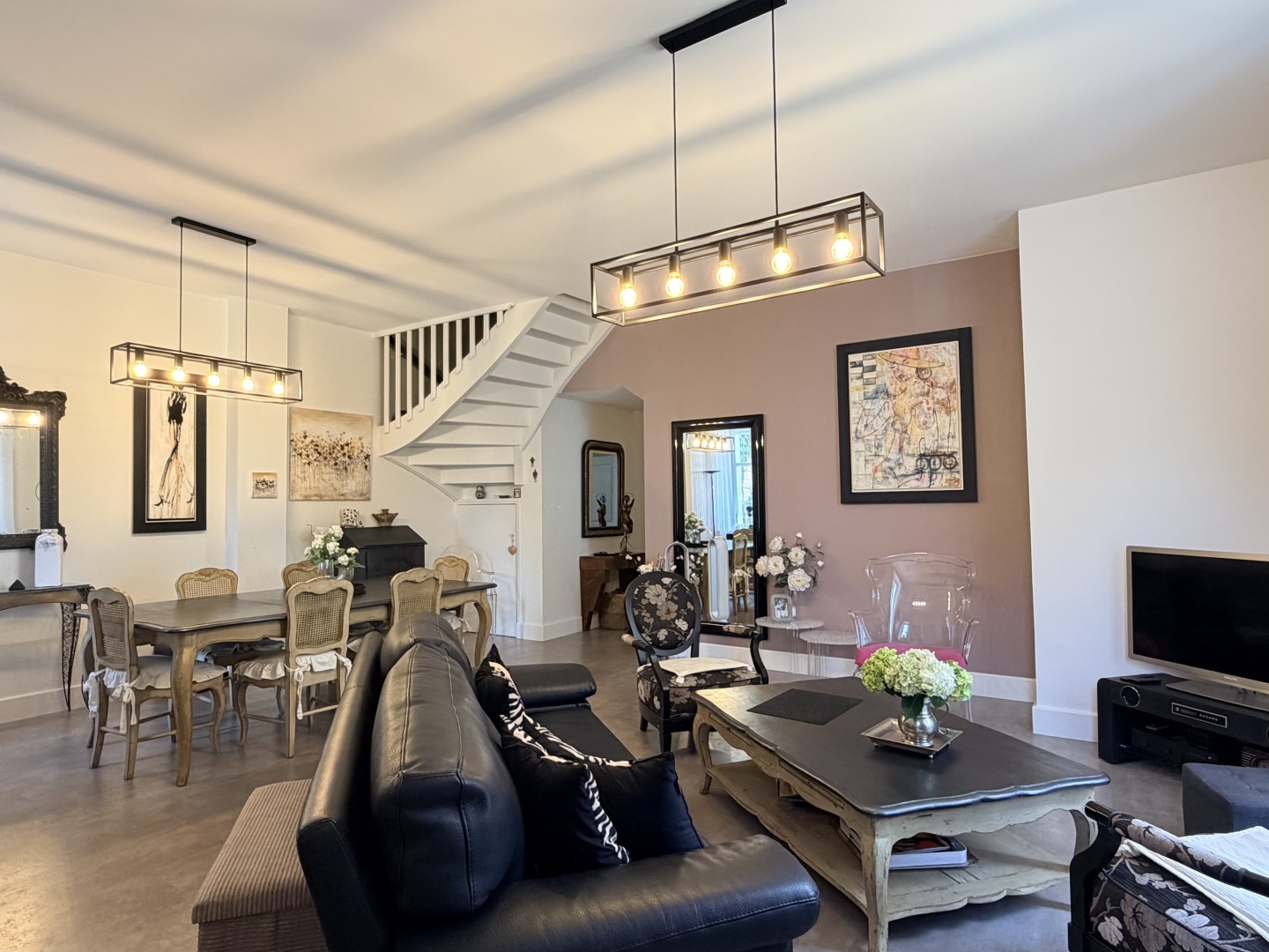 Appartement à vendre - 4 pièces - 132m2 - Saint-Étienne (42100)