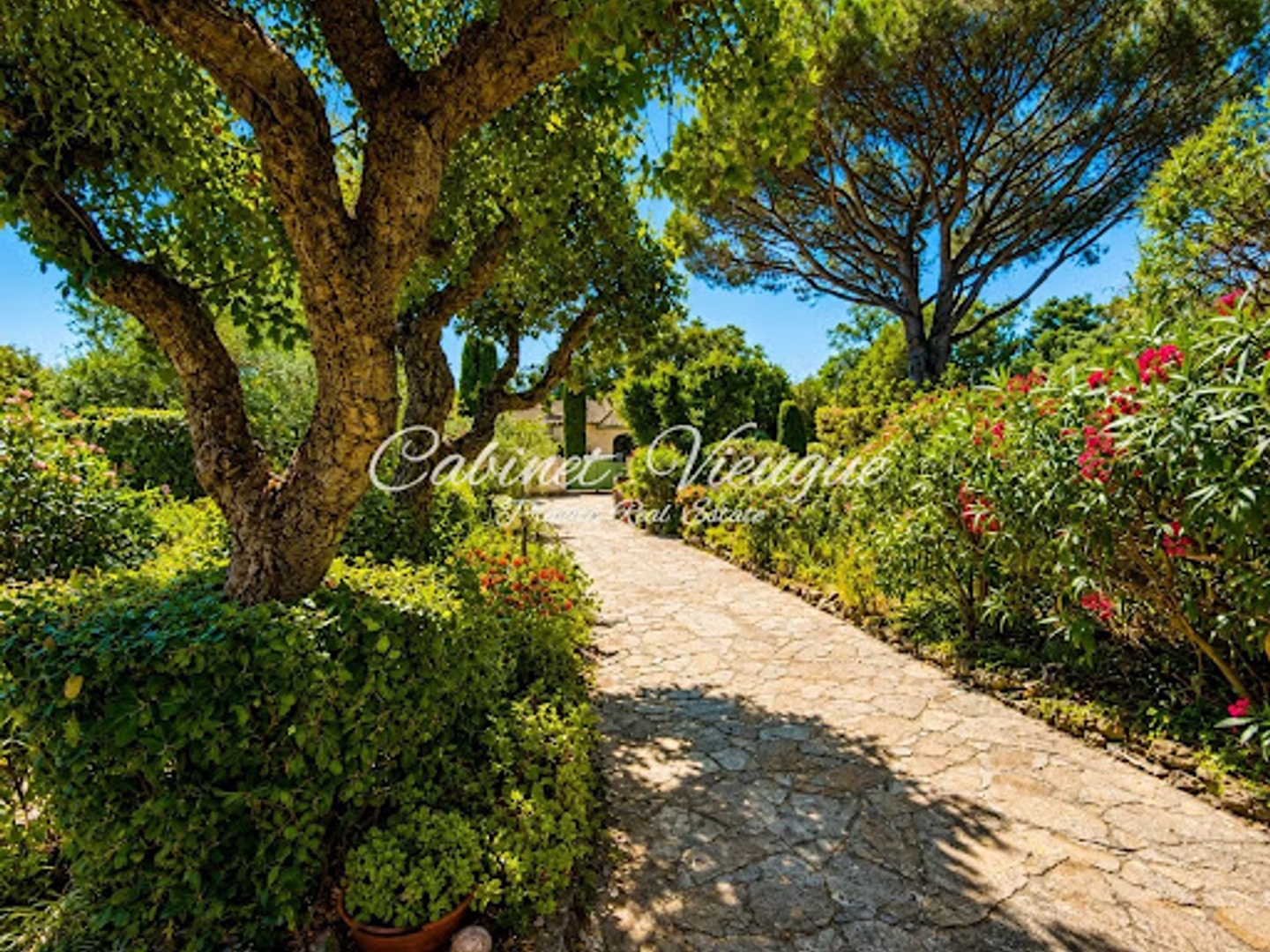 Maison à vendre - 5 pièces - 209m2 - Grimaud (83310)
