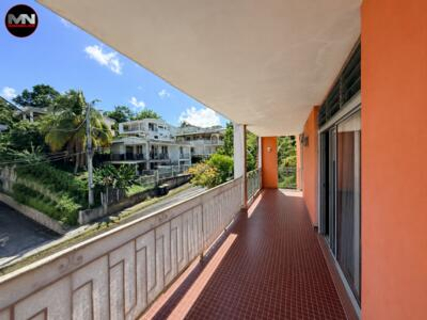 Immeuble à vendre - 5 pièces - 121m2 - Le Lamentin (97232)