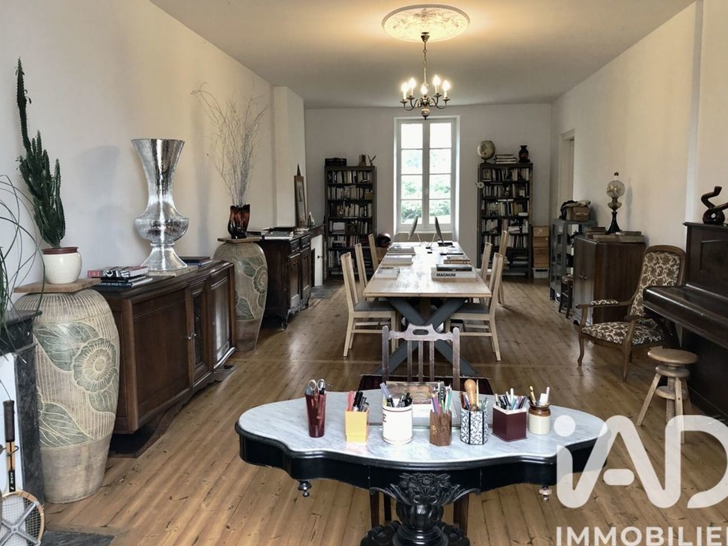 Maison à vendre - 12 pièces - 270m2 - Val-De-Livenne (33860)