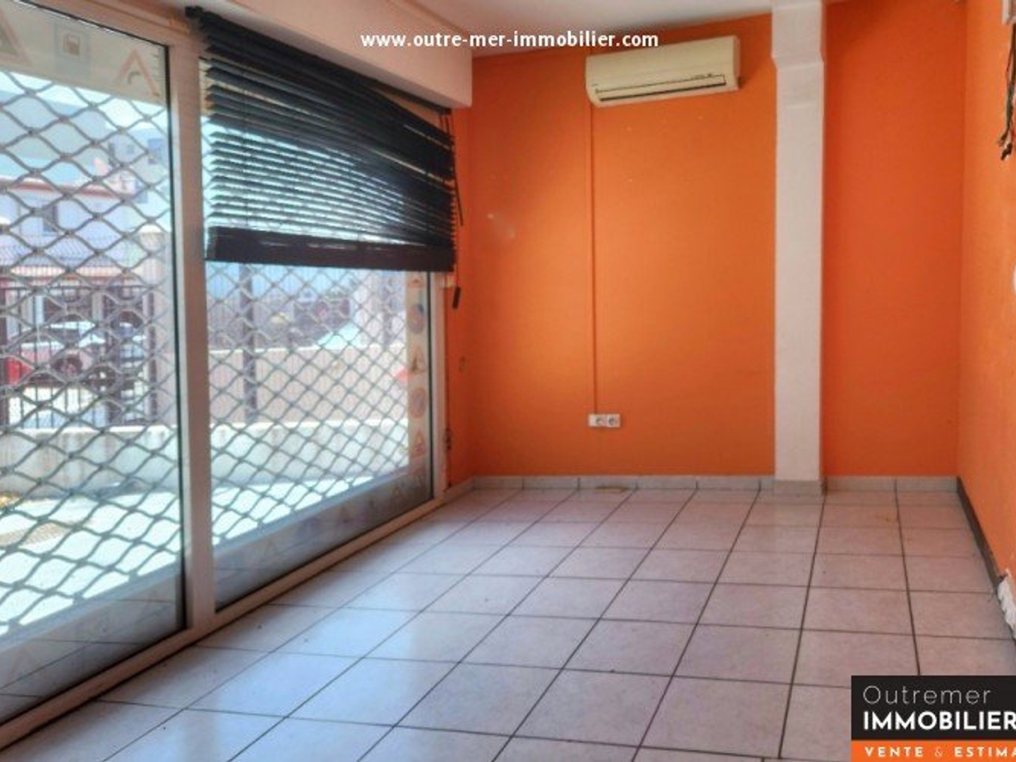 Bureaux à vendre - 4 pièces - 67m2 - Saint-Denis (97490)