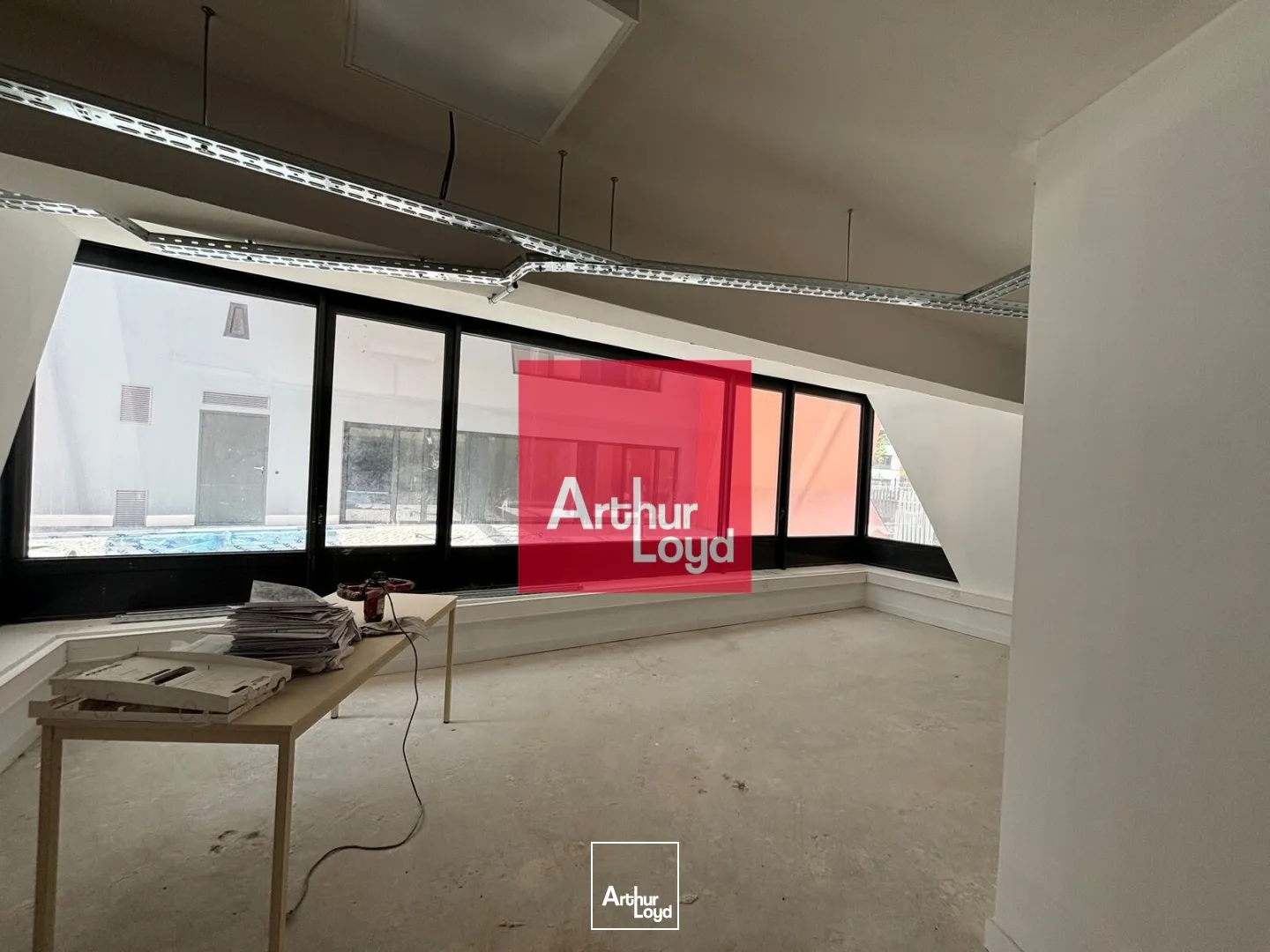 Bureaux à vendre - 1036m2 - Grenoble (38000)
