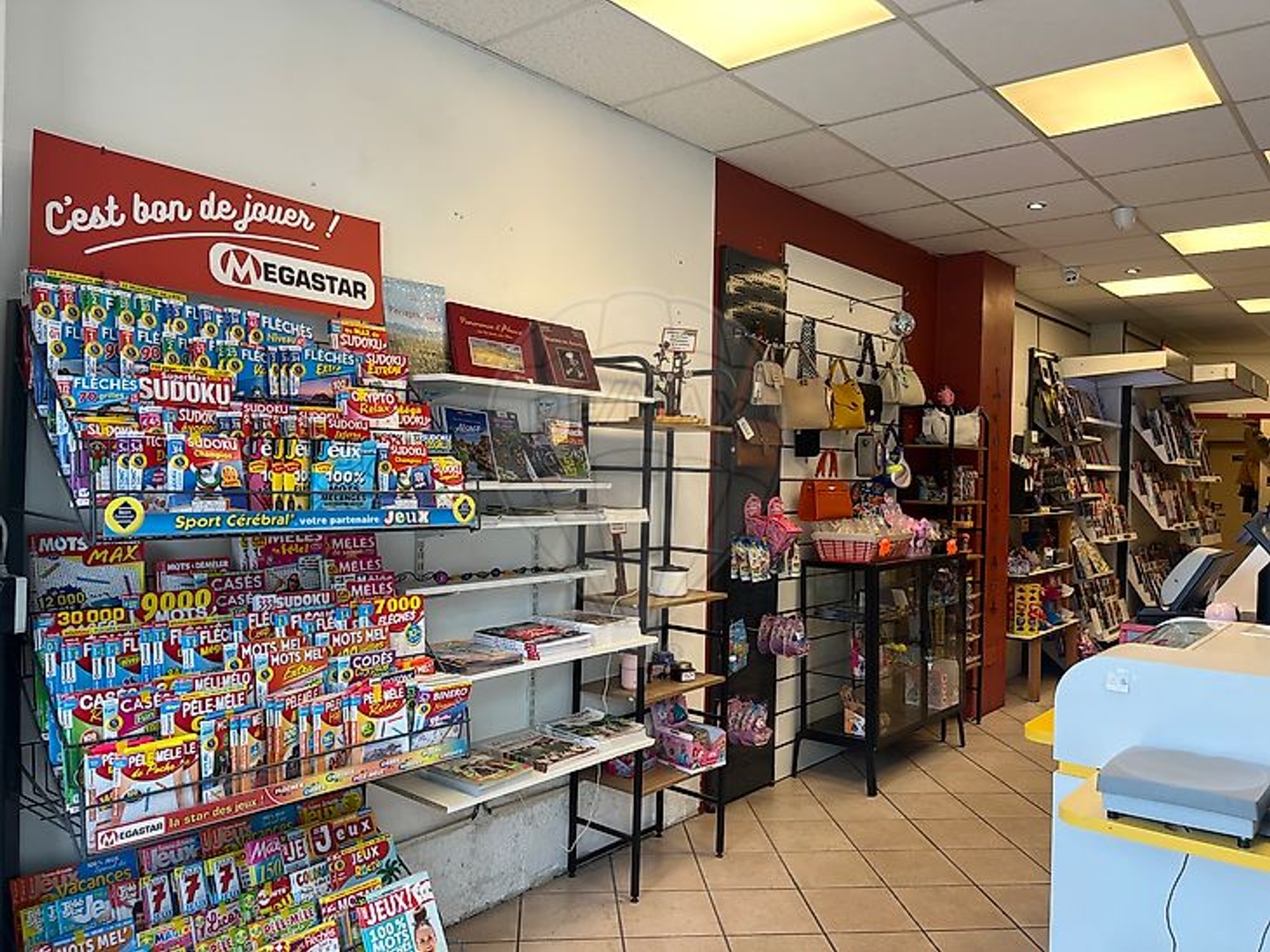 Magasin à vendre - 2 pièces - 57m2 - Biesheim (68600)