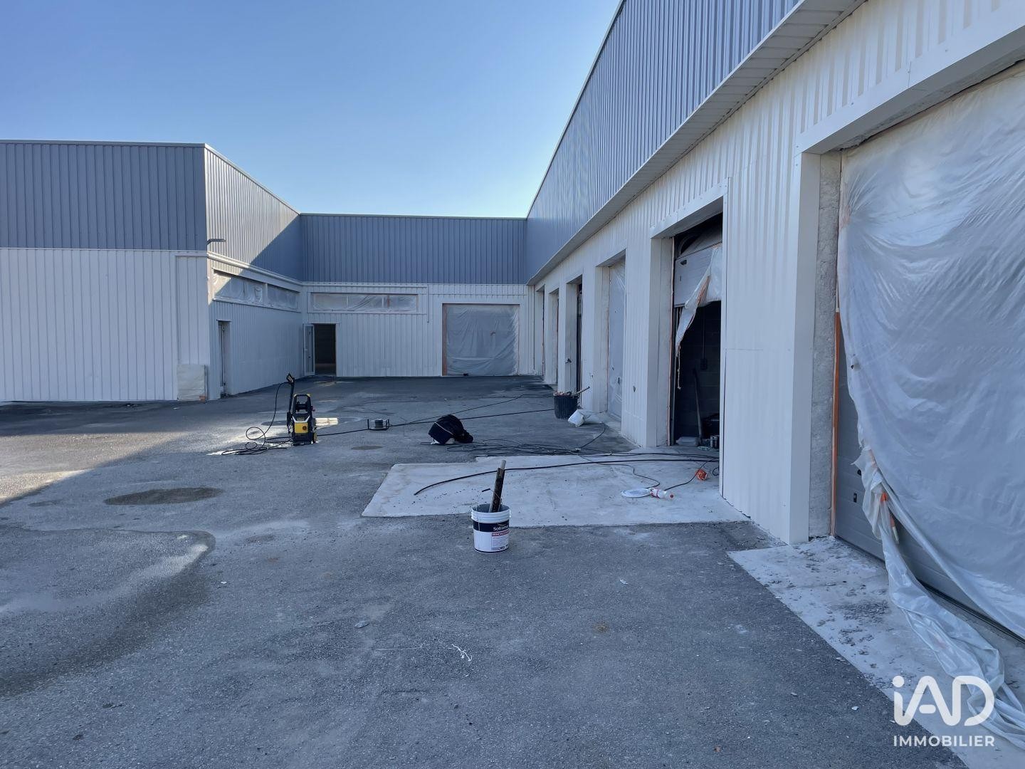 Immeuble commercial 72 m²