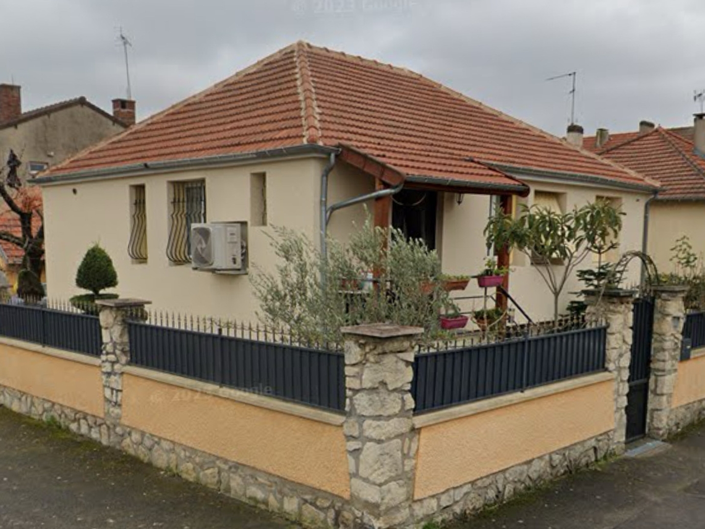 SANNOIS VILLA 6 PIECES 400 M2 DE TERRAIN
