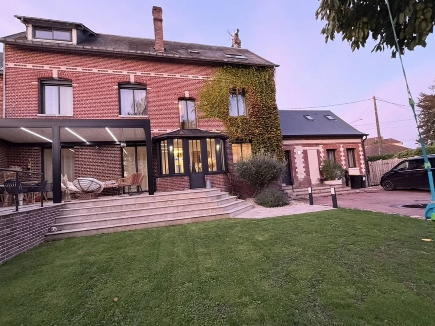 Maison à vendre - 9 pièces - 245m2 - Forges-Les-Eaux (76440)