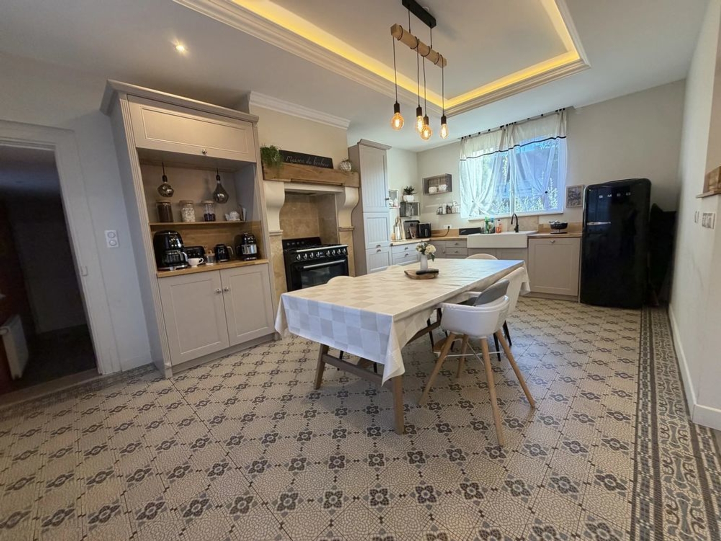 Maison à vendre - 9 pièces - 245m2 - Forges-Les-Eaux (76440)