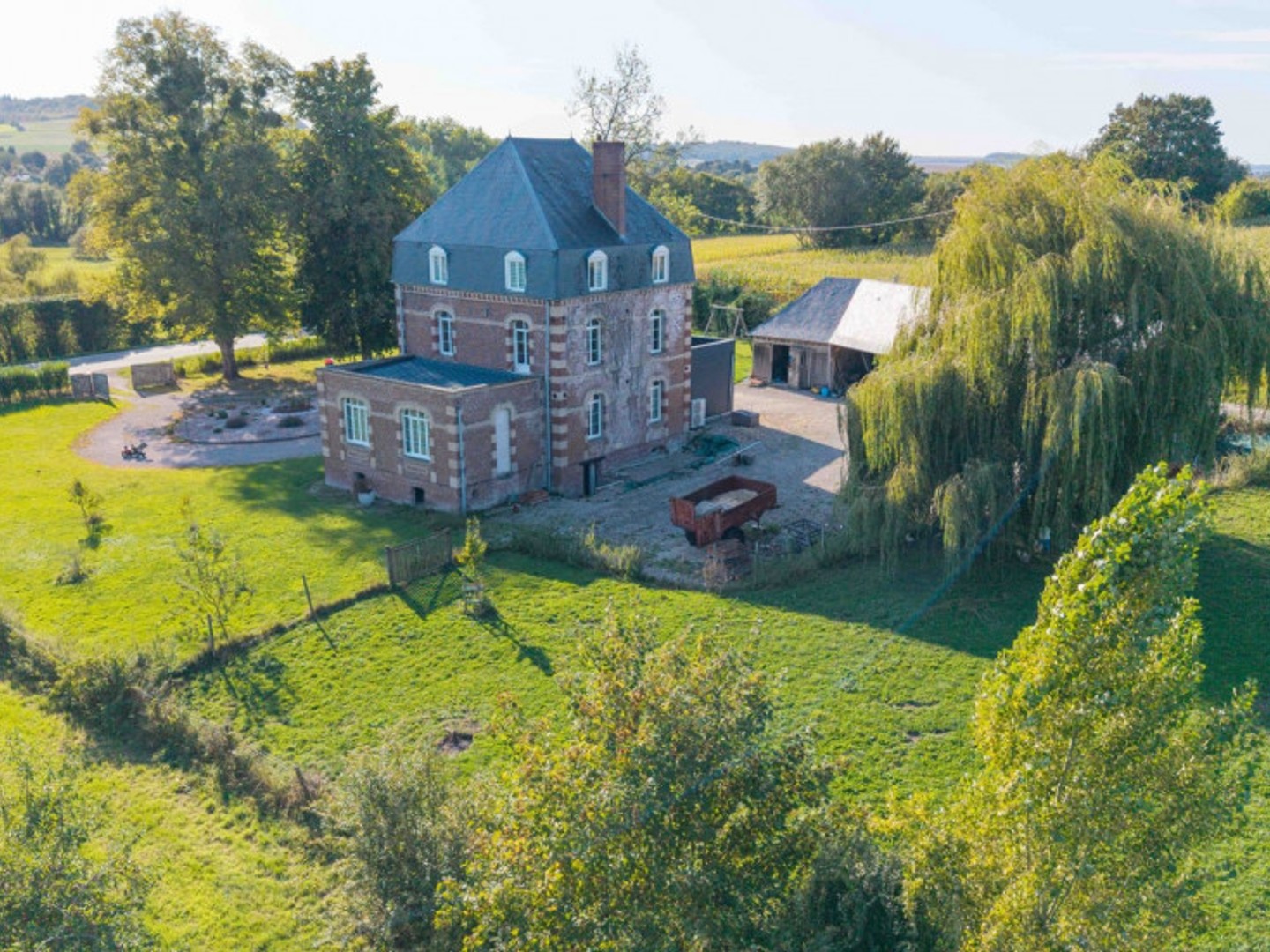 Maison 7 pièces 265 m²