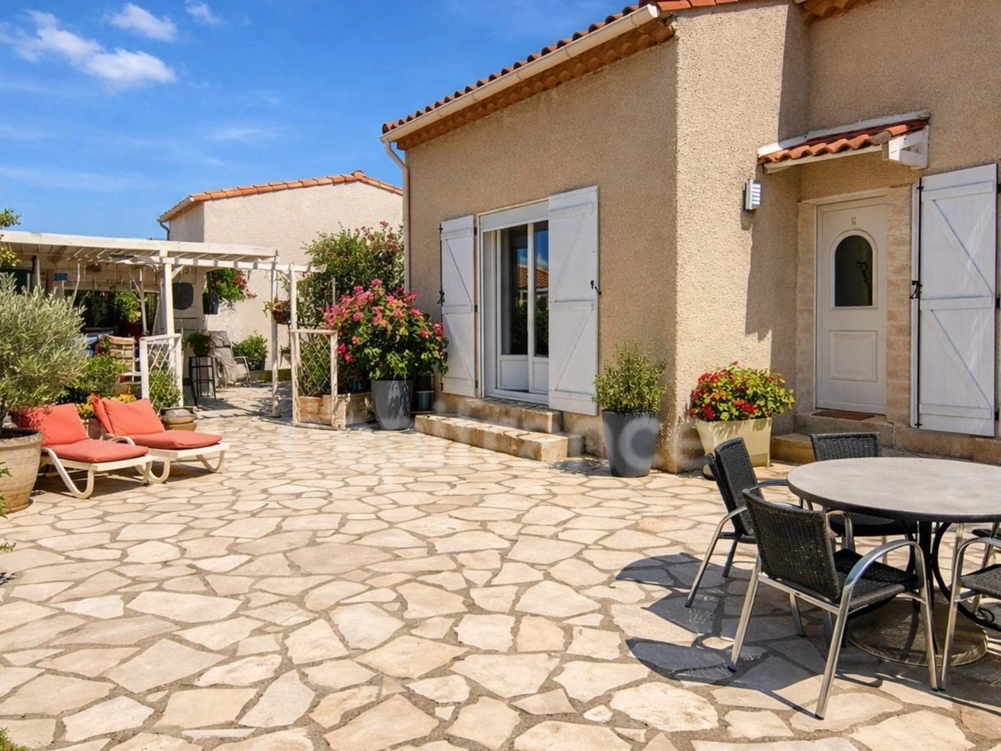 Maison à vendre - 5 pièces - 136m2 - Vias (34450)