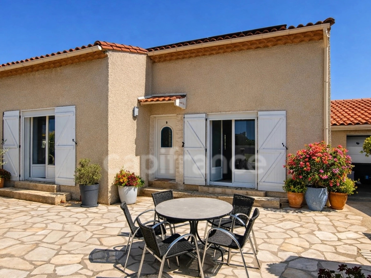 Maison à vendre - 5 pièces - 136m2 - Vias (34450)