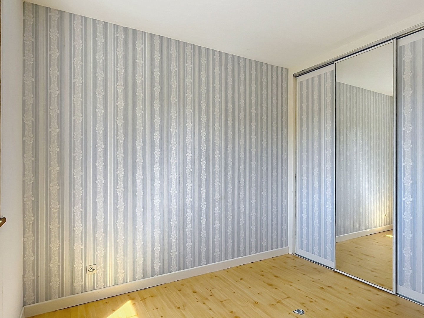 Maison à vendre - 8 pièces - 208m2 - Maubec (38300)