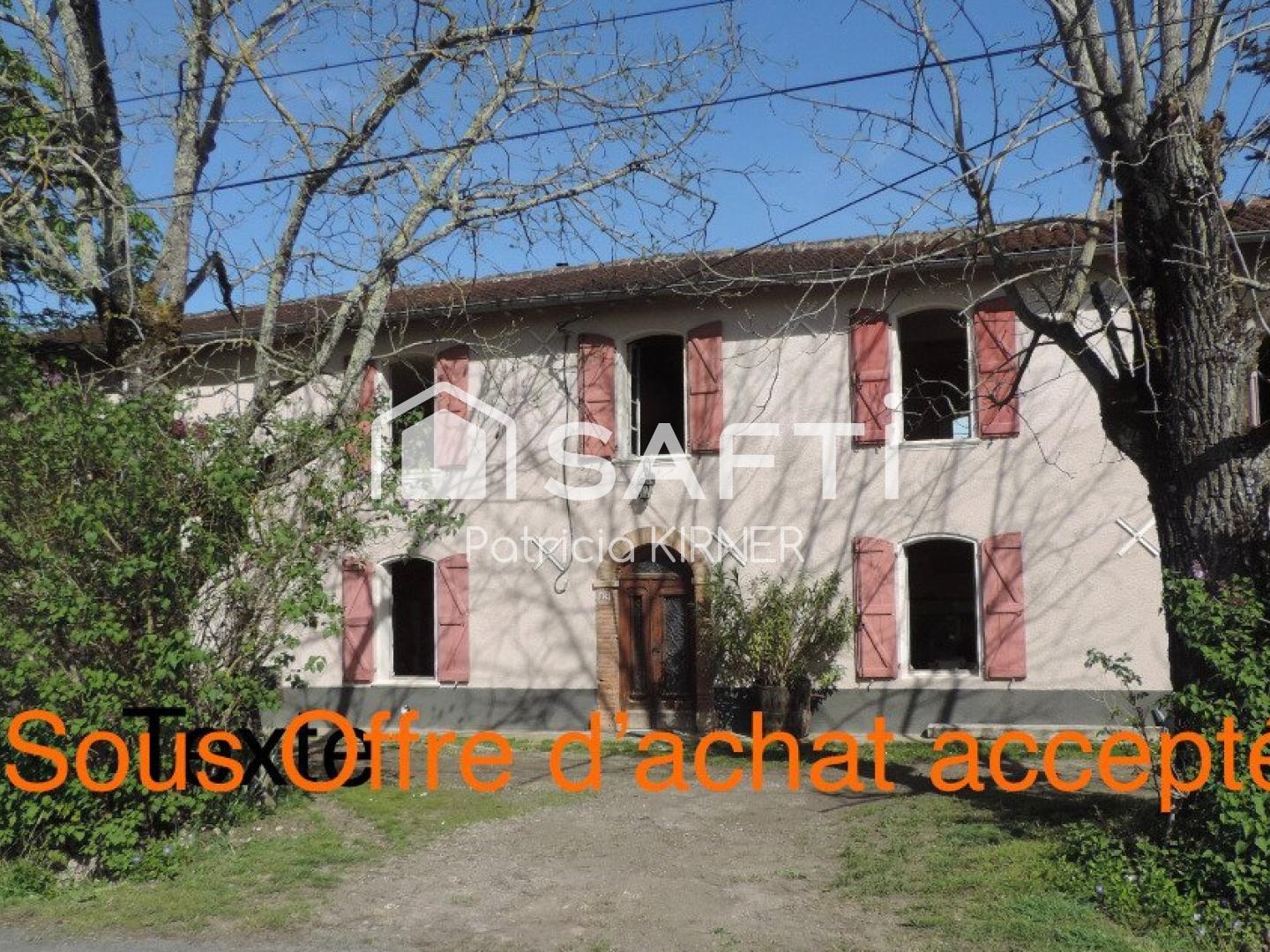 Ancienne propriété viticole avec dépendances.