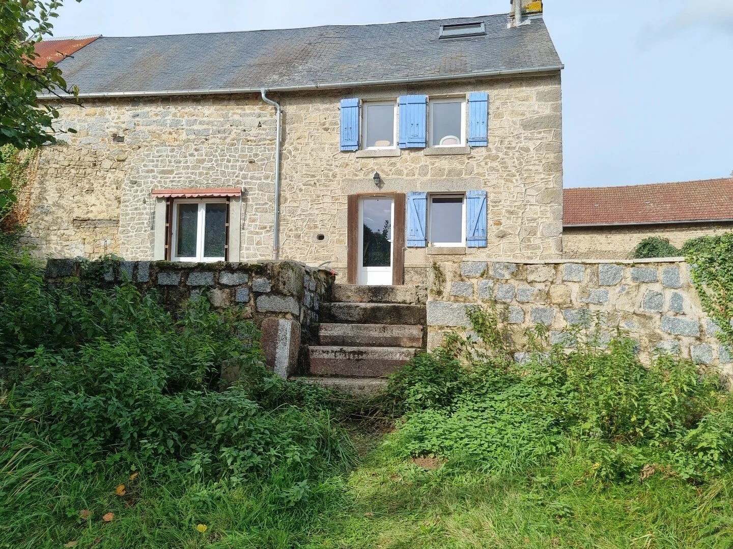 À vendre en Creuse, maison rénovée avec grange et 2500m².