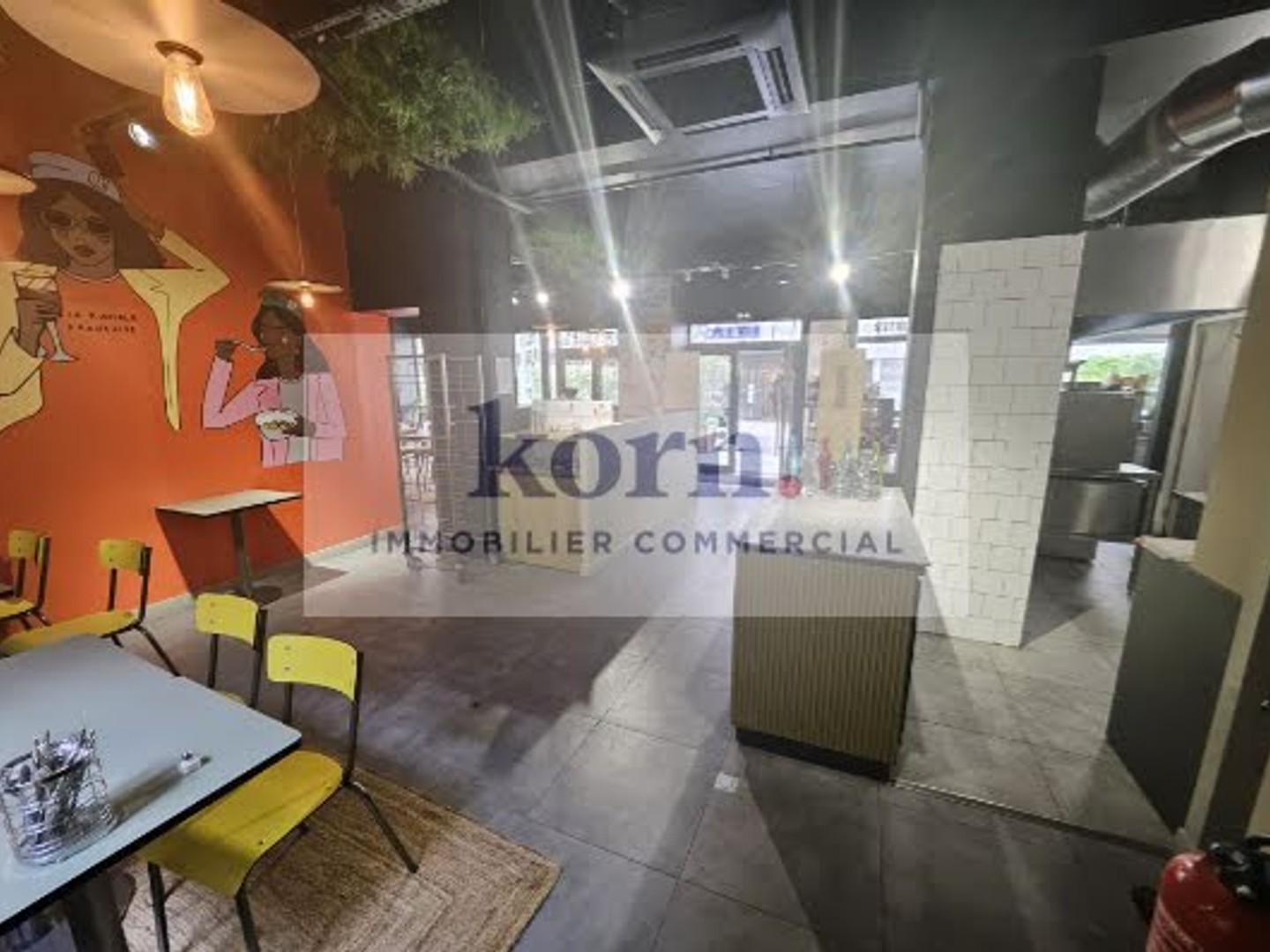 Commerce 130 m²