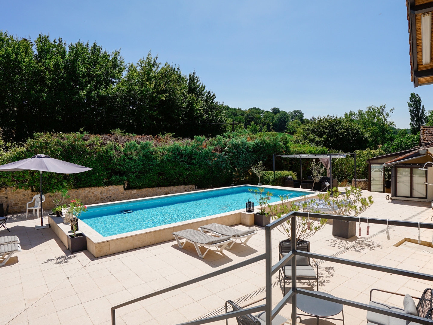 Maison à vendre - 7 pièces - 195m2 - Sauveterre (82110)
