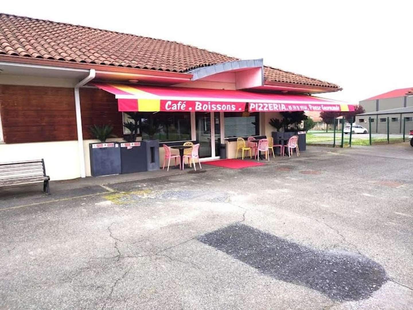 Commerce 4 pièces 71 m²