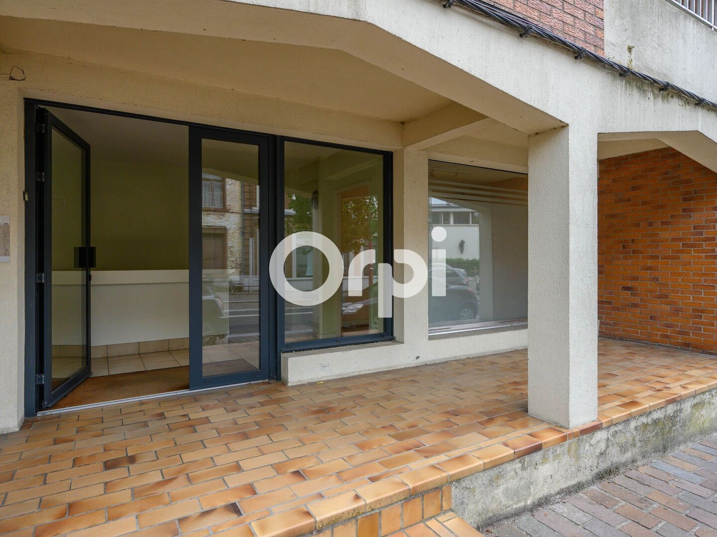 Local 44 m²