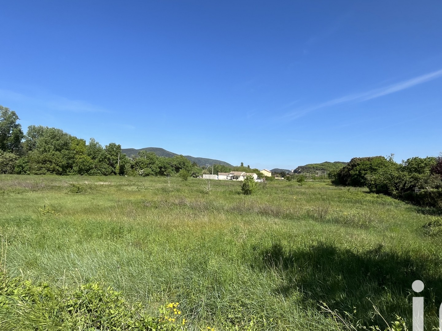 Terrain 7432 m²