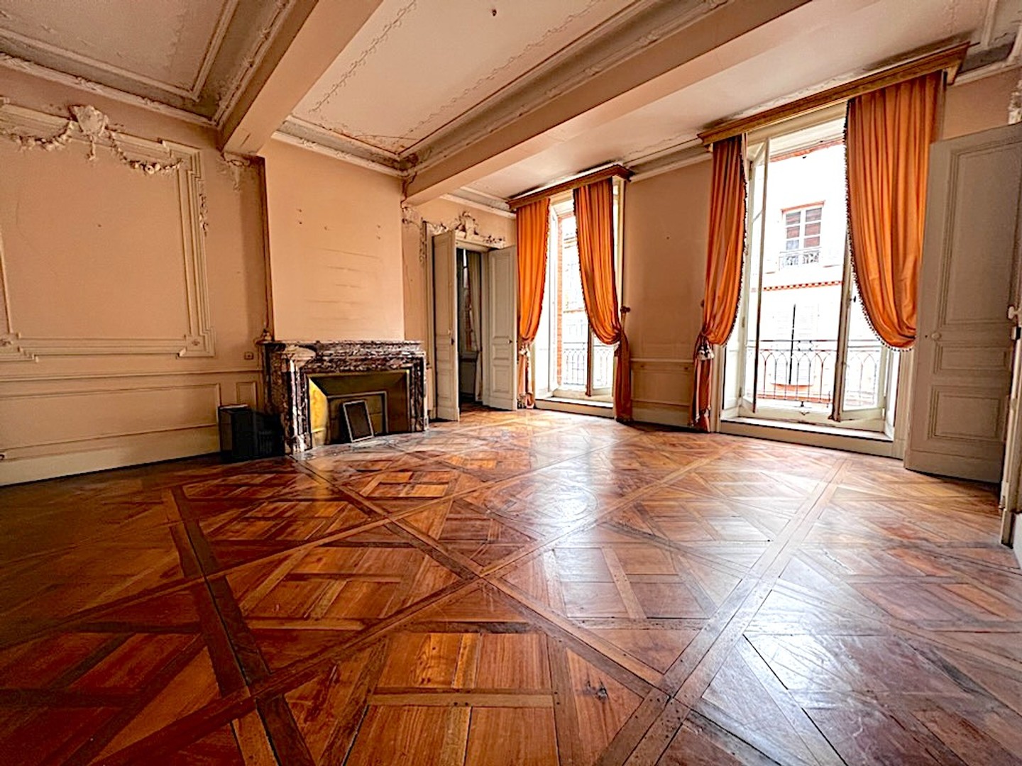Maison 16 pièces 750 m²