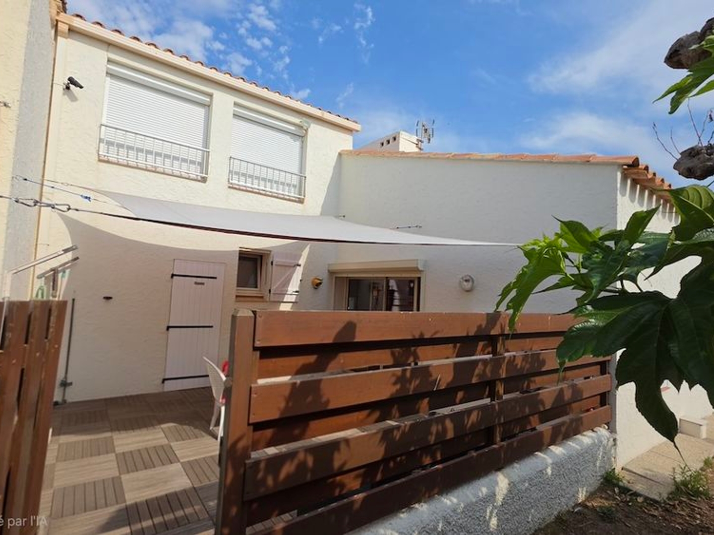 LE CAP D'AGDE: Roquille Villa 4 pièces sur la plage, 85m² utile avec terrasse Parking. Clim.