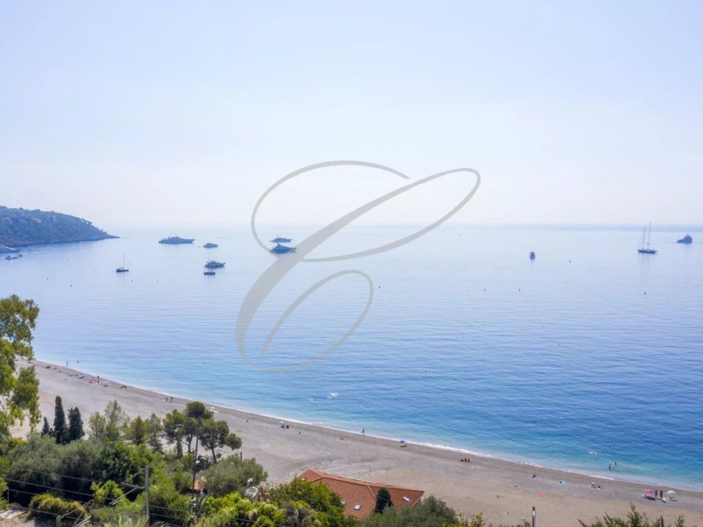 Maison à vendre - 7 pièces - 250m2 - Roquebrune-Cap-Ma... (06190)