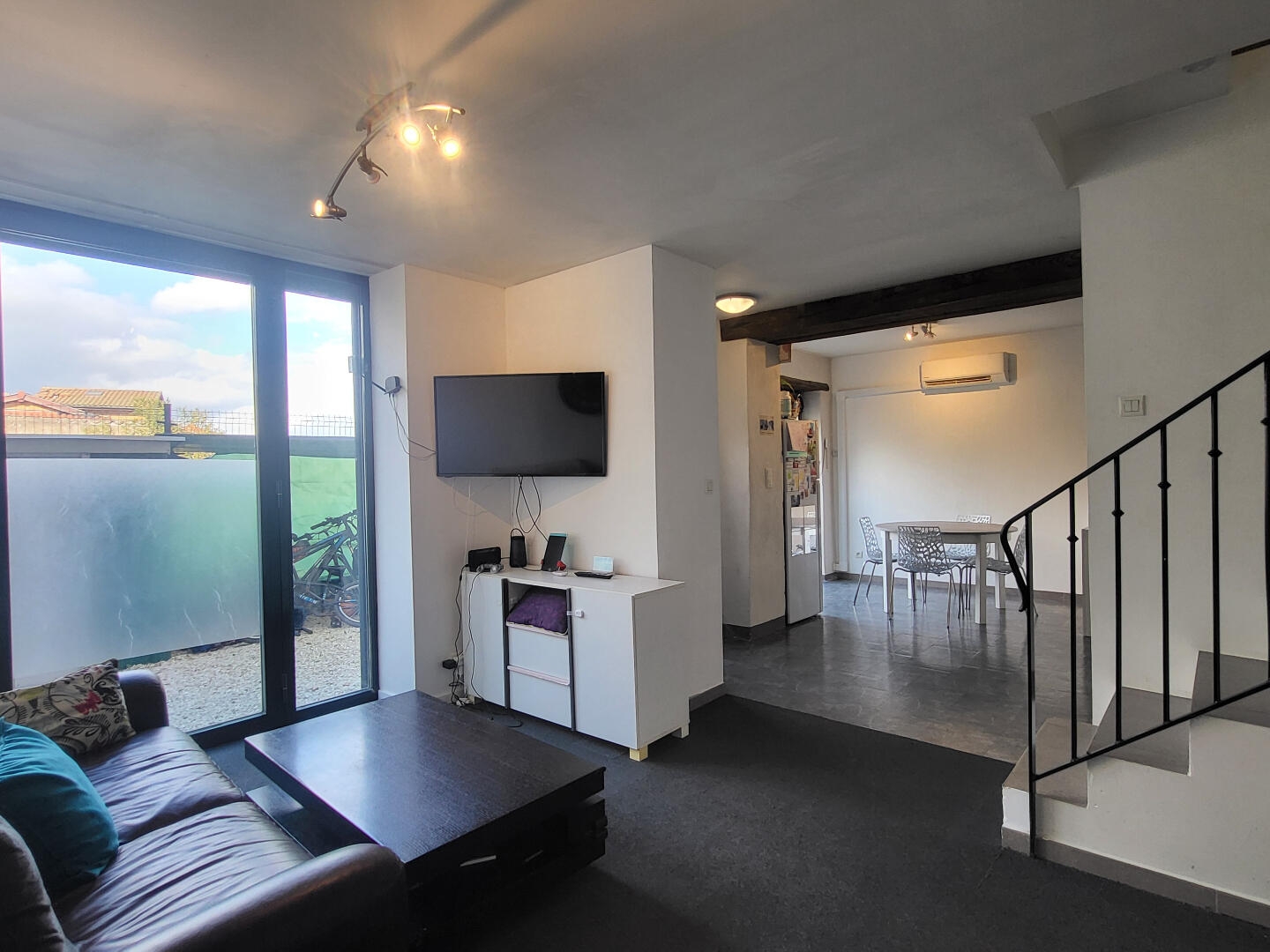Maison à vendre - 4 pièces - 75m2 - Villeneuve (01480)